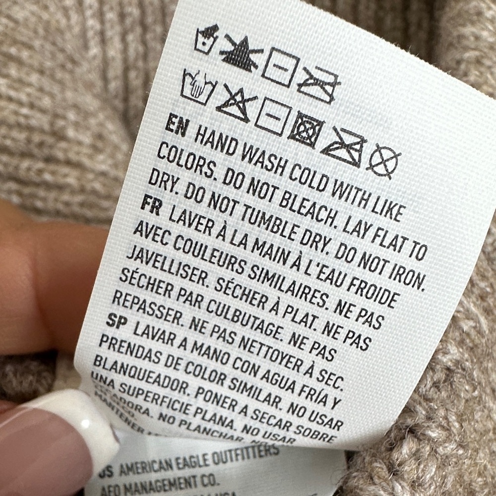 American Eagle Cozy Knit Beanie in Brown NWOT - Picture 7 of 9
